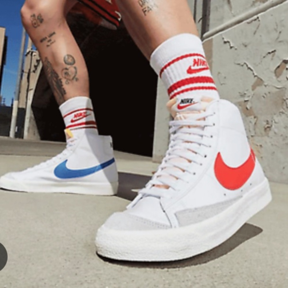 Blazer Mid '77 Vintage 'White Blue Red' woman’s shoe  high top size us 5 Youth